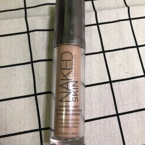 Urban decay naked skin ultra weightless foundation